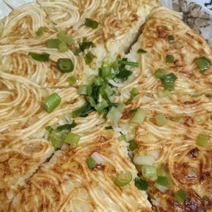 あまった素麺でも作れます『固焼きそうめん』